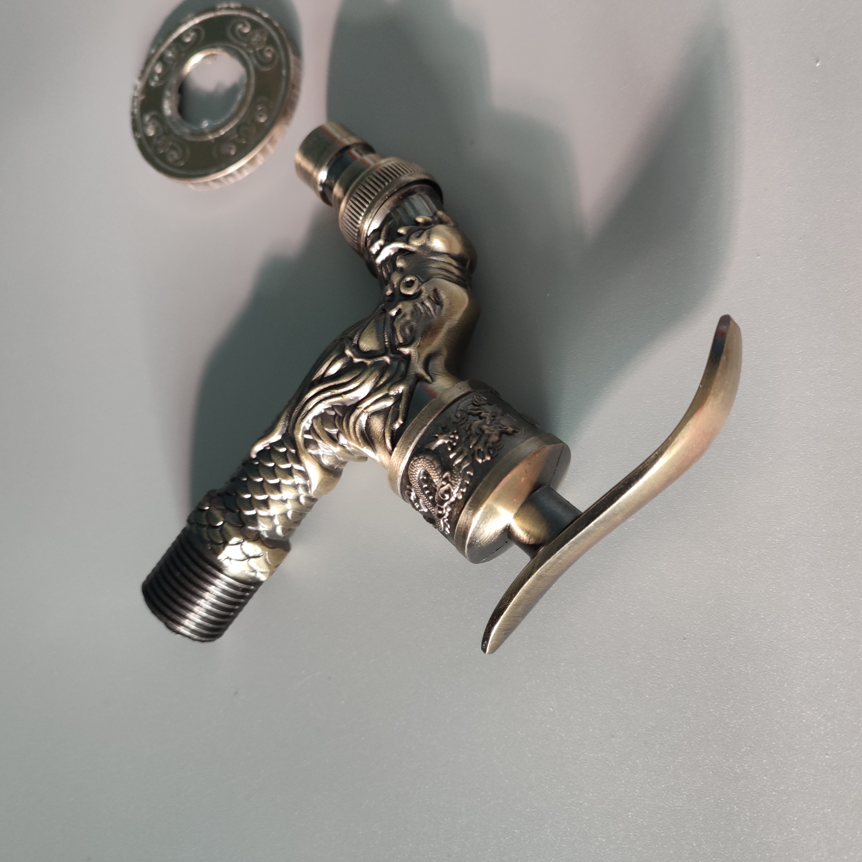 G1/2 dragon pattern metal alloy sink fast on tap garden faucet